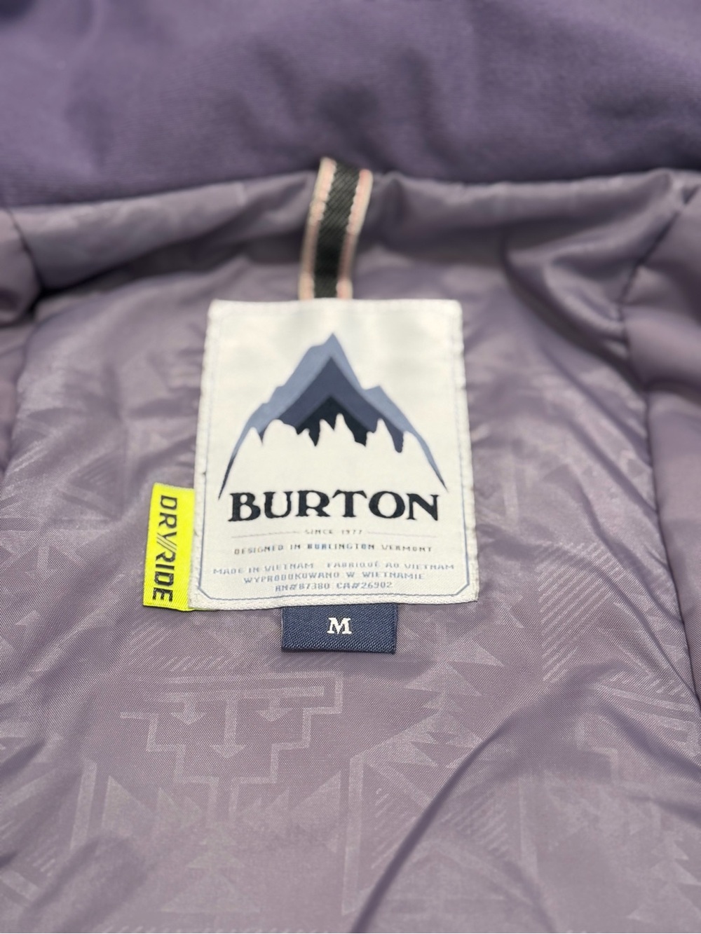 Burton Women's Hazel Jacket - Picture 5 of 13